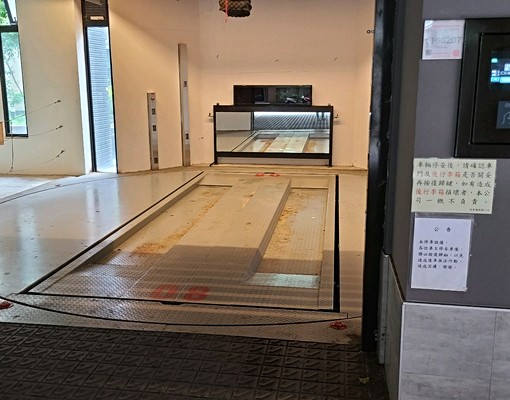 頂溪捷運站旁倉儲式轎車停車位 - Image 4