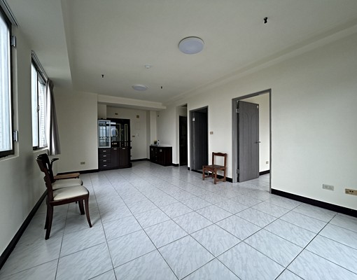 金學長推薦~麗湖山莊4房樓中樓(租金可談) - Image 9