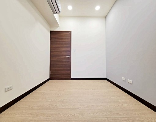 高鐵全配三房。可租補.報稅.台水電 - Image 10