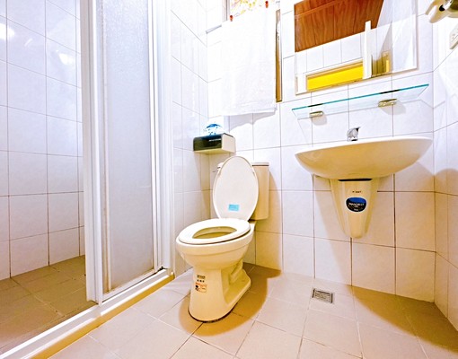 台南仁德|二空新村|三房平車。傢俱電全。有垃圾集中 - Image 14