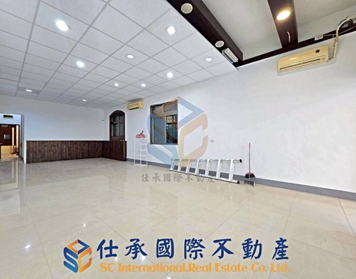 [信東路店面]🍥價格可議🍥只怕您不來看🍥 - Image 2