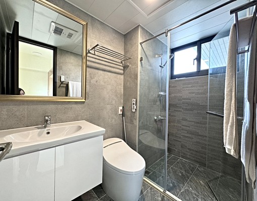 可談!!台南高鐵精裝大坪數採光三改二房+平車含管 - Image 10