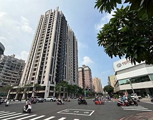 🌟吳唯昱🌟【保泰一品2房車位】全新未住高樓層景觀佳 - Image 1