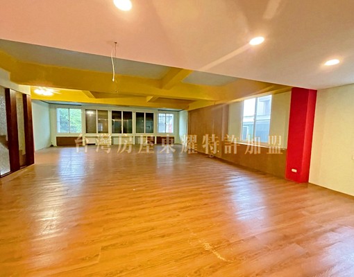 🍎市區店面蛋黃區黃金店面🔥賣屋四寶媽上慧 - Image 3