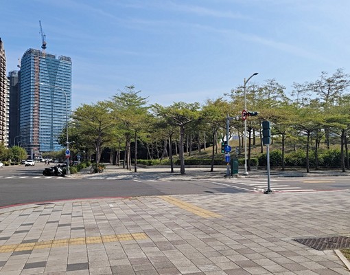 內惟商圈採光套房租金含網路第四台 - Image 10