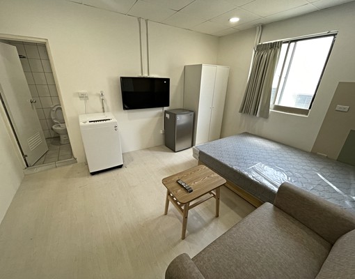 近中原優質電梯套房/可貓/代收垃圾 - Image 4