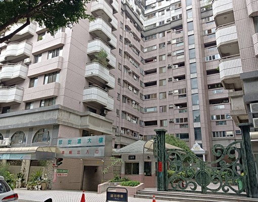 🏡五期文心捷運三房+平車優質社區出租 - Image 13