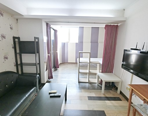 陽台獨洗★台水電★一房一廳★機械汽位可租 - Image 1