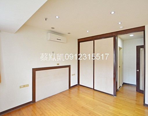 劍南路捷運站/實踐商圈/超值靜巷景觀2+1房/平面車位另計 - Image 5