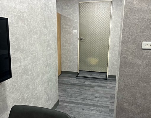 三多商圈獨立陽台套房 - Image 9
