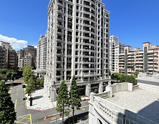 鼎藏青庭中山東路優美環境套房(可寵) - Image 9