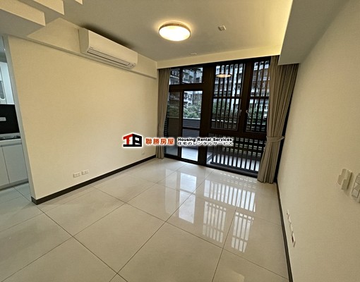 內湖站~全新電梯三房~鬧中取靜~屋齡新~機能強~ - Image 2