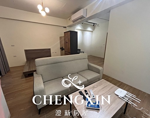 高鐵特區｜公園旁大套房｜大陽台設備全 - Image 2
