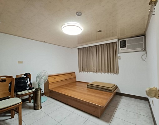 🏠英郡A區|屋況佳採光優|夾層屋空間大|交通生活皆便利 - Image 2