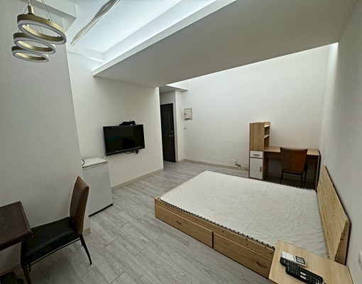租屋找77✿夜市藝文萬元內大空間,可補助 - Image 1