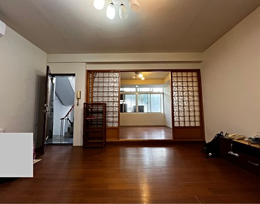 圓山捷運可租補3房美寓 - Image 1