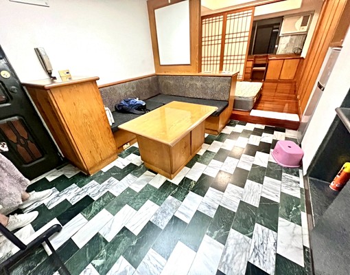 近捷運中正紀念堂站1分【電梯大套房】獨立門牌@可租補 - Image 1