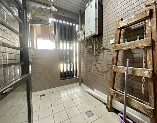 中興大學忠孝學府✨系統櫃裝潢三房含管平面車位❤️單純社區❤️ - Image 6