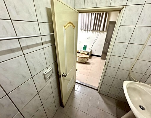 三和國中🏘️可貓🌟台電計費/獨洗曬獨立陽台🔥 - Image 8