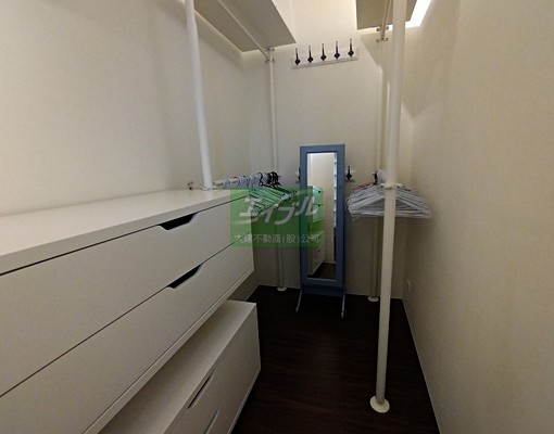 精品1+1房邊間雙面採光設備齊全泳池健身房@中山國小 - Image 6