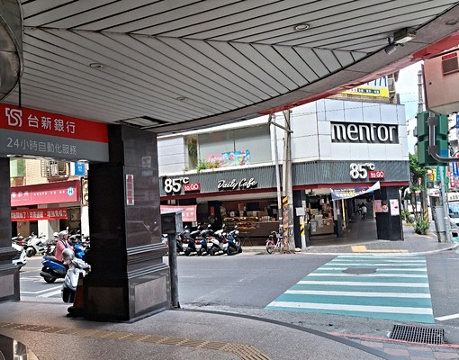 汐止摩登台北電梯大套房 - Image 2