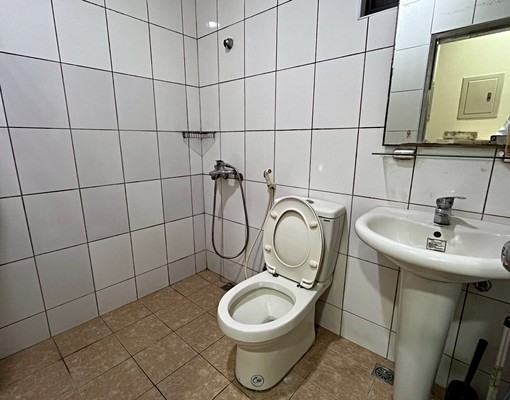 傑出租屋/低樓層,半年約,飲水機 - Image 4