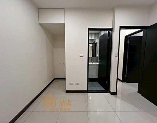 全新落成含車位無限棟距採光3房 - Image 5