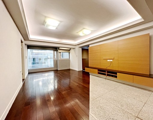 近美日僑學校天母三越，環境優質屋況佳3房 - Image 1