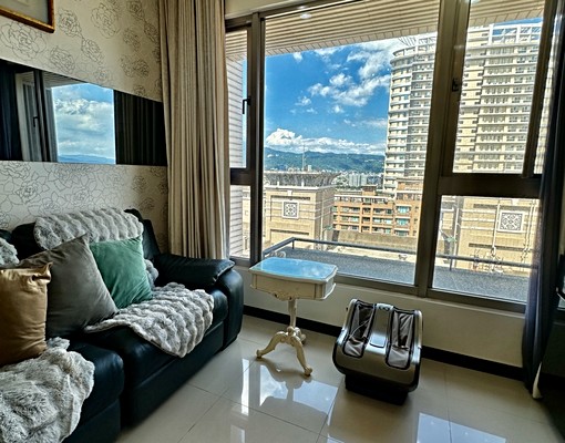 絕美景觀房~可租補,含管理費全配+坡平大車位 - Image 5