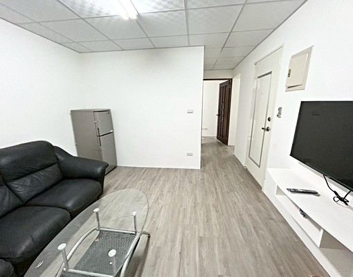 遠百集福透天2房【室內陽台+獨立洗衣機】一層一戶 - Image 5