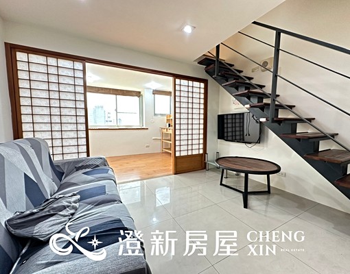 近巨城市中心，正兩房採光超優美樓中樓 - Image 2