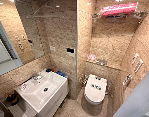 忠孝新生⚡️免爬梯/傢俱齊全/垃圾包裹代收/浴缸🛁/可養貓 - Image 9