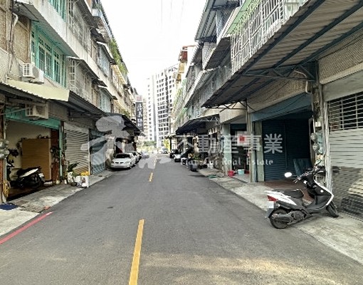 @@租-鳳山省鳳商文衡商圈翻新可租補可停車透天 - Image 3