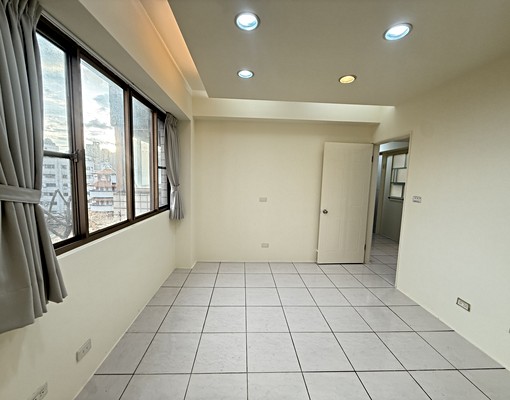 大墩東興商圈❤️可租補可設籍❤️電梯大三房 - Image 9