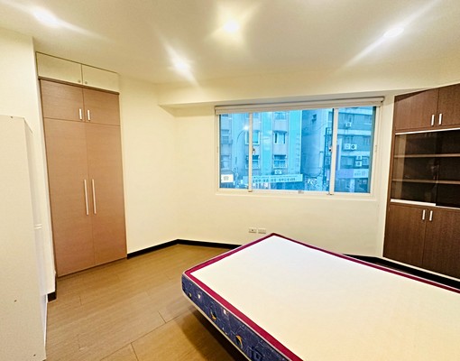 信義安和站/變頻冷氣/垃圾代收/女性專屬/採光極佳/天然瓦斯 - Image 5