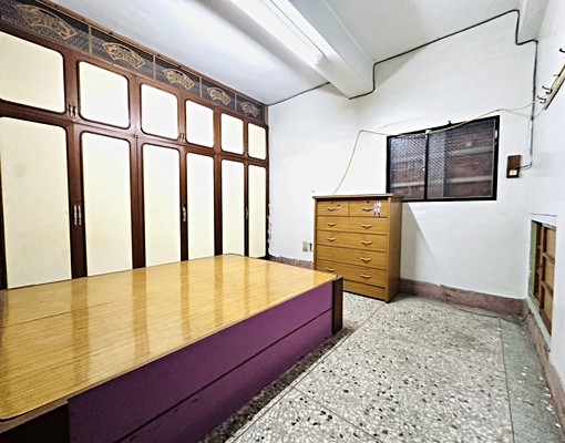 草屯市中心/草溪路透天雙層出租/四房兩衛/可申請租屋補助 - Image 2