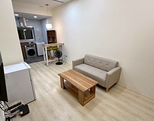 劍潭/免爬高/全新裝潢一房一廳/乾濕分離洗脫烘家具齊全/機能 - Image 2