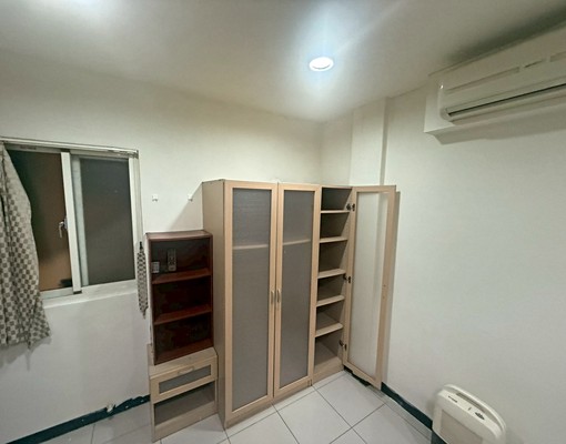 大坪林/免爬高/租金便宜格局方正/台電/家具齊全/生活機能佳 - Image 5