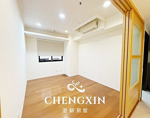 竹北喜來登旁/高樓層次頂樓/稀有四房超大超寬敞坪數/一層兩戶 - Image 4