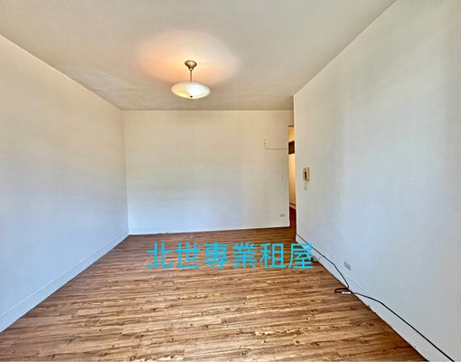 全聯旁-麟光捷運站-溫馨3房~屋況好-景觀101 - Image 3