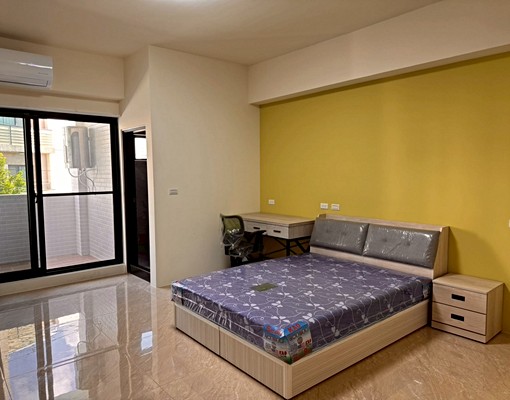 近南科【獨立套房】全新電梯透天厝｜獨立陽台衛浴 - Image 2