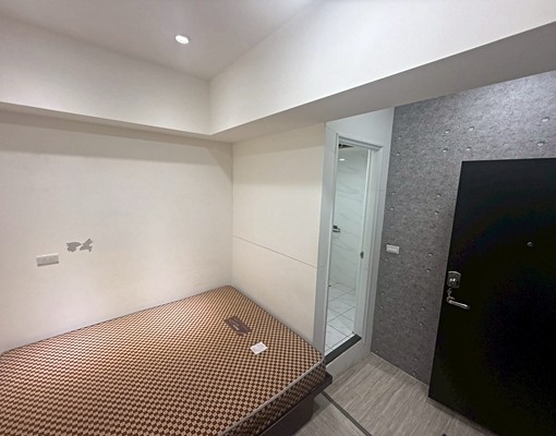 🏠頂溪🌟免爬高🌟機能強🌟小資族套房首選🌟新裝潢 - Image 1