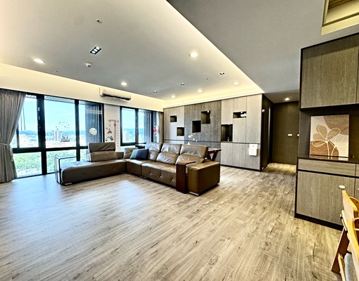 大坪數空間/超大正三房/高檔裝潢/頂級配備/台水台電/有車位 - Image 2