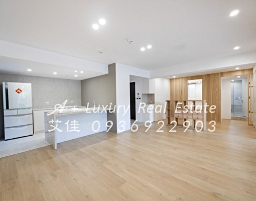 鄰公園高樓無敵山景新裝潢4+1房有傭房含管近TAS美國學校 - Image 6