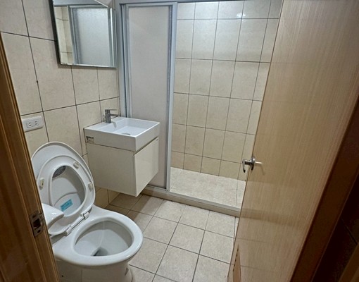 ●空間寬敞住戶單純福臨華廈三房全新裝潢等您來鑑賞● - Image 11