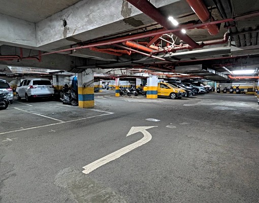 土城延和路地下平面車位出租 - Image 2