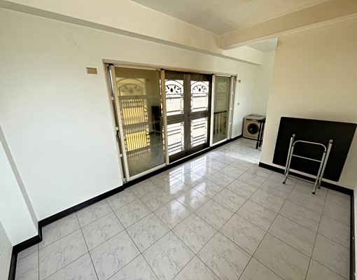 橘子🍊西屯路都會公園前🍊四樓別墅🍊3房含車管可寵可租補 - Image 15