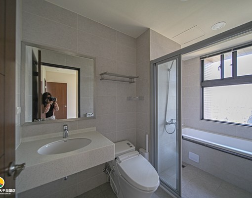 水岸景觀｜次高樓層｜全新未住邊間三房平車可租補 - Image 14