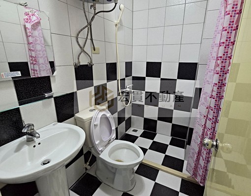 一層兩戶近新莊車站大坪數可養寵全新出租附流理台室內機車位 - Image 7