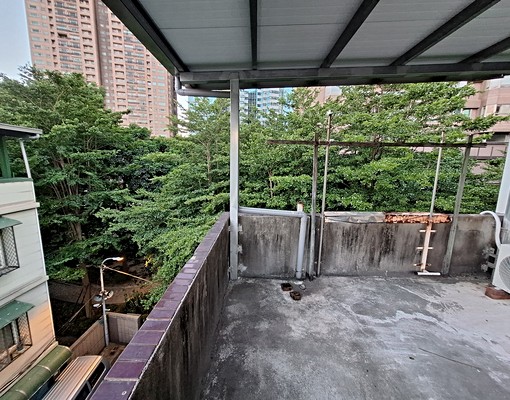 近板新/新埔/板橋捷運｜雅房+獨立陽台大空間｜整層徵女室友 - Image 12